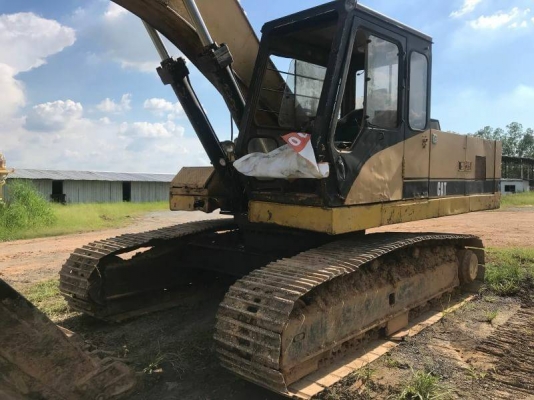 ขาย 325,000 CAT E 240 B เครื่องดี ปั้มแรง เอวแน่น ช่วงล่างเต็มสวย รถพร้อมใช้ เอกสารซื้อขาย รถอยู่ ปทุมธานี สามโคก 090-772-3710 090-772-3708