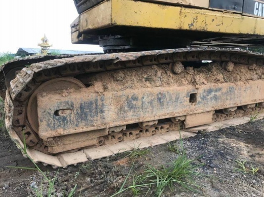 ขาย 325,000 CAT E 240 B เครื่องดี ปั้มแรง เอวแน่น ช่วงล่างเต็มสวย รถพร้อมใช้ เอกสารซื้อขาย รถอยู่ ปทุมธานี สามโคก 090-772-3710 090-772-3708