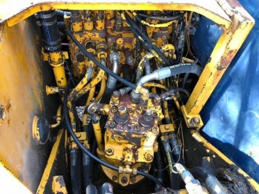 ขาย 455,000 KOBELCO sk 60 MARK 2 มีตัวปรับคอลโทลมือ เครื่องดี ปั้มแรง โซ่หนา เอวแน่น แอร์เย็น เอกสารซื้อขาย รถสวยพร้อมใช้ รถอยู่ นครปฐม 090-772-3710 090-772-3708