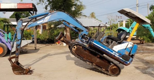 ขายด่วน175,000รถแบคโฮโกเบโกSK24รุ่นยอดนิยมเทียบเท่าPC25เครื่อง3D84เครื่องดีปั่มแรงรถนอกเพิ่งนำเข้ามาใหม่ยังไม่เคยใช้งานในเมืองไทยเลย