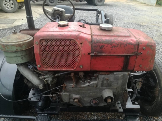 รถอีแต๋นพร้อมใช้งาน รถอีแต๋นพร้อมใช้งาน