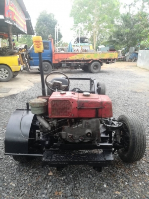 รถอีแต๋นพร้อมใช้งาน รถอีแต๋นพร้อมใช้งาน