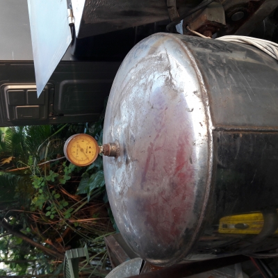 ขาย !! ถังน้ำสเตนเลต.ขนาด100กว่าลิตร..มีออโต้ ขาย !! ถังน้ำสเตนเลต.ขนาด100กว่าลิตร..มีออโต้