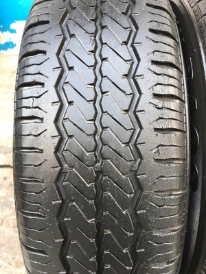 ล้อแม็ก ฮุนได H1 ขอบ 16 พร้อมยาง 215-70-16 Hankook ปลายปี 12 แม็กเดิม สภาพดี