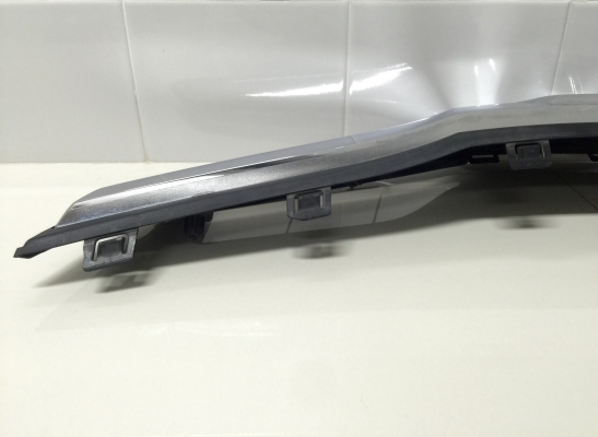 ขายกระจังหน้ารถยนต์ HONDA รุ่น JAZZ GE TYPE X แท้