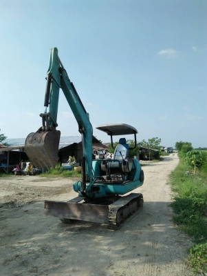 มีVDOขายแบคโฮKOMATSU.PC30-7 ราคา 190,000