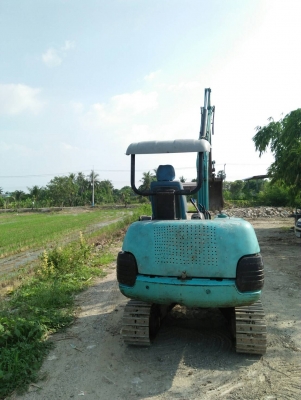 มีVDOขายแบคโฮKOMATSU.PC30-7 ราคา 190,000