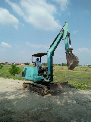 มีVDOขายแบคโฮKOMATSU.PC30-7 ราคา 190,000