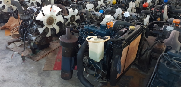 เครื่องยนต์ดีเซล kubota 3สูบ d1005 24แรงม้า สภาพสวย 182ชม.ทำงาน นำเข้าจากญี่ปุ่น ติดง่าย เครื่องแน่น ประหยัดน้ำมัน ไม่เคยใช้งานในไทย