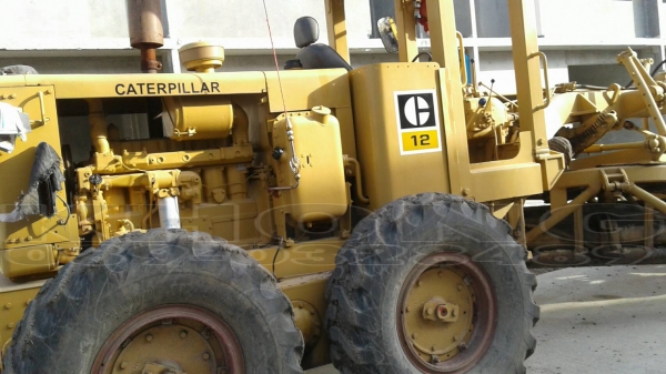 ขายด่วน รถเกรด cat 12f มีทะเบียนแจ้งจอด  และ รถบด Watanaba 9ตันระบบ พ่นน้ำได้11ล้อ มีเอกสารซื้อขาย  รถพร้อมใช้งาน ขายรวม 600000 คับ