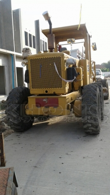 ขายด่วน รถเกรด cat 12f มีทะเบียนแจ้งจอด  และ รถบด Watanaba 9ตันระบบ พ่นน้ำได้11ล้อ มีเอกสารซื้อขาย  รถพร้อมใช้งาน ขายรวม 600000 คับ