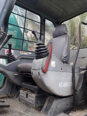 ขายจ้า...KOBELCO SK200-3  มาร์คไฟว์  ซุปเปอร์  เก่านอกแท้  มีลายแย๊ก  8,xxx  ชั่วโมง  โทร 089-3818694