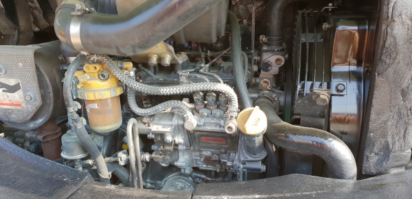 ขาย รถขุด KOMATSU รุ่น PC35MR-1-มือสองญี่ปุ่น แทรกเหล็ก สลัก บูทเอวแน่น 100\% ปั้มนิ้ว คอนโทรลสั้น ทำงานไว  สวยพร้อมใช้งาน มือถือ 0818753444  สอบถามเพิ่มเติมได้ที่ http://line.me/ti/p/mFkzr50JV