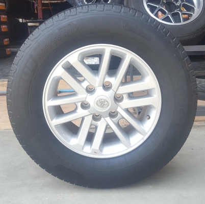 ขายล้อ VIGO Champ ขอบ17 ยาง265/65/17 ปี 17  4 ล้อ