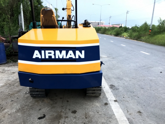 Airman hs12sdxสภาพดีเก่าญี่ปุ่น มีใบอินวอยไม่เคยใช้ในไทย  เครื่องมิตซูบิชิสี่สูบเครื่องดี  ทำงานเร็วเดินเร็วช่วงล่างดี  ทำสีใหม่เรียบร้อย  สภาพดีพร้อมใช้งานครับ  ราคาไม่แพงต่อรองได้ครับ