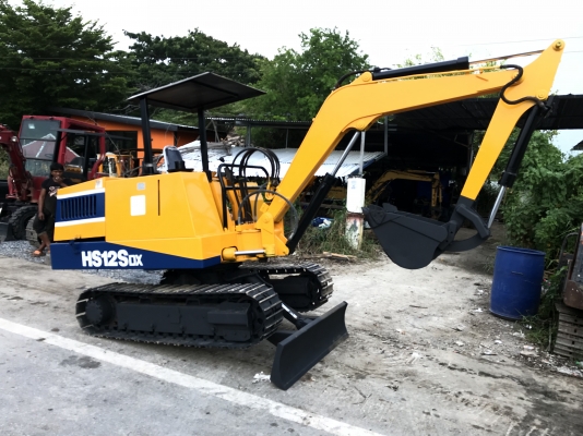 Airman hs12sdxสภาพดีเก่าญี่ปุ่น มีใบอินวอยไม่เคยใช้ในไทย  เครื่องมิตซูบิชิสี่สูบเครื่องดี  ทำงานเร็วเดินเร็วช่วงล่างดี  ทำสีใหม่เรียบร้อย  สภาพดีพร้อมใช้งานครับ  ราคาไม่แพงต่อรองได้ครับ