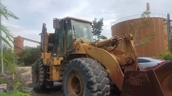 ขายรถตักCAT966G สภาพสวยพร้อมใช้ ติดต่อคุณอ๊อฟ พิจิตร 086-737-9991 ขายรถตักCAT966G สภาพสวยพร้อมใช้ ติดต่อคุณอ๊อฟ พิจิตร 086-737-9991