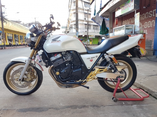 ขาย HONDA CB4OO ปี98 เวอร์ชั่นS ลายฉลอง 50 ปี สวยๆ เครื่องดี เเต่งเต็ม ทะเบียนพร้อมโอน ราคา 79500 บา ขาย HONDA CB4OO ปี98 เวอร์ชั่นS ลายฉลอง 50 ปี สวยๆ เครื่องดี เเต่งเต็ม ทะเบียนพร้อมโอน ราคา 79500 บา