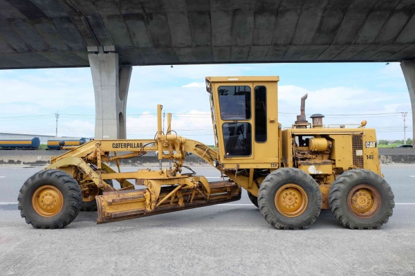 ปล่อยด่วน!! รถเกรด CAT 140G สภาพดี พร้อมใช้งาน ราคา 1.6 ล้านบาท สนใจติดต่อ พี่สมาน โทร. 089-685-5123
