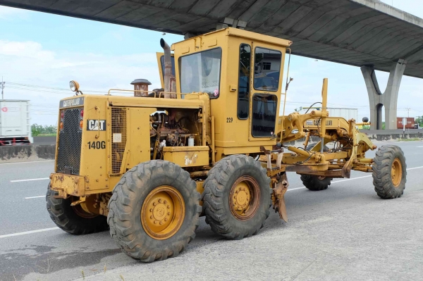 ปล่อยด่วน!! รถเกรด CAT 140G สภาพดี พร้อมใช้งาน ราคา 1.6 ล้านบาท สนใจติดต่อ พี่สมาน โทร. 089-685-5123