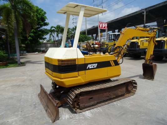 รถขุด Komatsu PC20-3 รถขุด Komatsu PC20-3