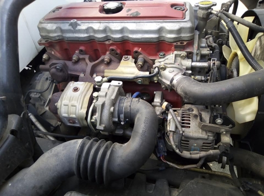 ขายครับ HINO EXPORT 300 ปี 2556/150 แรง เทอร์โบ ตู้แห้ง10 บาน ยาว 5 ม. ยาง 7.50 R16 สภาพนางฟ้า สวยทั้งภายใน+ตู้ เครื่องดี รถเดิมๆ สนใจสอบถามเพิ่มเติมได้ที่ 081-4825911 คุณพิมพ์ใจ 086-3075992 คุณรุ่ง 061-7184111 คุณตั๊ก