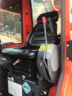 ขายด่วน!! Kubota 1,700 ชม. สภาพเหมือนใหม่