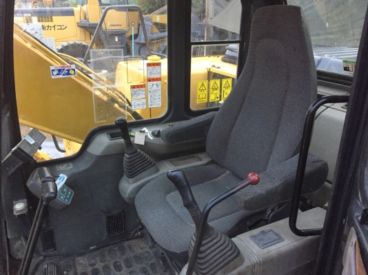 รถญี่ปุ่นเกรดA ขายถูก KOMATSU PC120-6E นำเข้าจากญี่ปุ่น โทร.090-986-2521 อ๊อบ