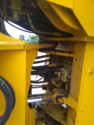 รถตักล้อยาง