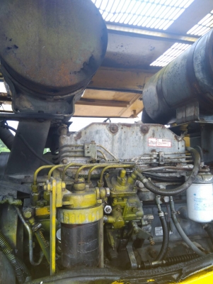 รถตักล้อยาง