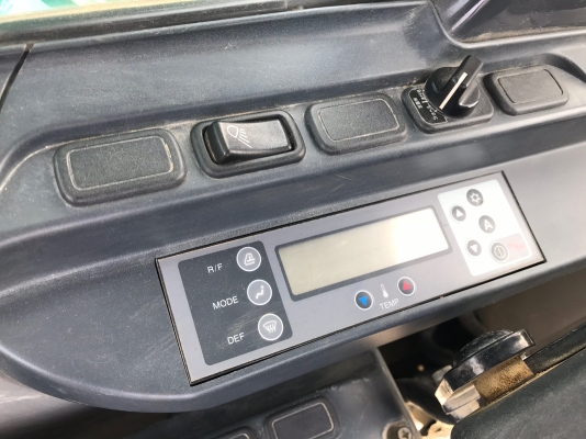 Kobelco SK200-8 #YN12-57033 นำเข้าจากญี่ปุ่น โทร. 080-6565422 (หนิง)