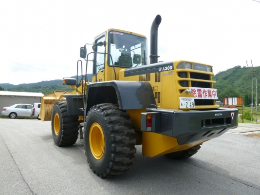 Komatsu WA300-3 รุ่น3 รถสวย สภาพแจ่มๆ รถอยู่ญี่ปุ่น สั่งนำเข้าง่ายๆ รอของไม่นาน Komatsu WA300-3 รุ่น3 รถสวย สภาพแจ่มๆ รถอยู่ญี่ปุ่น สั่งนำเข้าง่ายๆ รอของไม่นาน