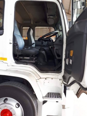 ขาย หัวลาก ISUZU 320 สองเพลา รถปี 50  วิ่ง 6 แสนกว่าโล