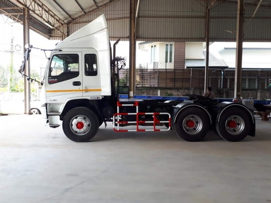 หัวลากIsuzu Deca GXZ 320ปี50 max Loadรถเดิม100\%หัวบางสีเดิมเครื่งเกียรช่วงล่าง90\% หัวลากIsuzu Deca GXZ 320ปี50 max Loadรถเดิม100\%หัวบางสีเดิมเครื่งเกียรช่วงล่าง90\%