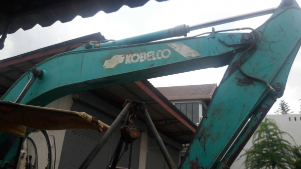 รถแบคโฮ KOBELCO. ( มัค ไฟล์ ) ( ขาย คู่ ) รถแบคโฮ KOMATSU PC - 100. ( ตาม สภาพ. ) สนใจติดต่อ 081 - 6