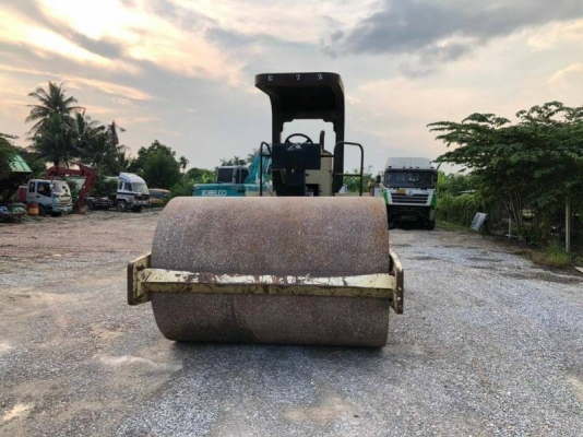 ขาย 985,000 รถบด 2 เพลา INGERSALLAND SD100D ทำงาน 4,523 ชม เครื่องดี ปั้มแรง ระบบสั่นแรง รถพร้อมใช้งาน เอกสารอินวอยท์ รถอยู่  นครปฐม  064-191-1112