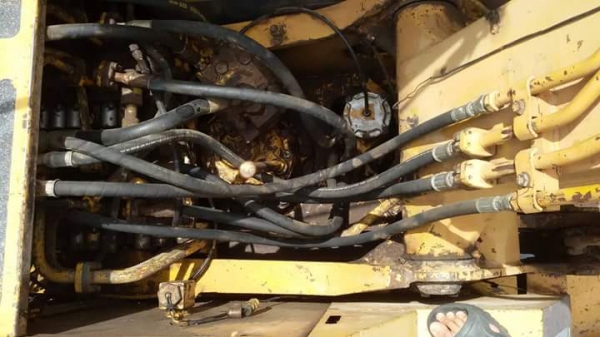 ขายด่วน โคมัสสุ PC120-3 เครื่องเดิม ปั้มเปลี่ยนเป็นของPC120-5(รุ่น5)ระบบเต็ม แอรหนาว ช่วงล่างดี เอวแน่น สภาพใช้งานได้เลย เอกสารอินวอย ขายด่วน โคมัสสุ PC120-3 เครื่องเดิม ปั้มเปลี่ยนเป็นของPC120-5(รุ่น5)ระบบเต็ม แอรหนาว ช่วงล่างดี เอวแน่น สภาพใช้งานได้เลย เอกสารอินวอย