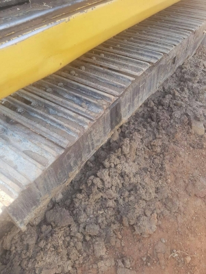 มีVDOขายแบคโฮ CAT.320V2 ไฟฟ้าครบขาดมอเตอร์คันเร่งเล่มทะเบียนราคา 400,000