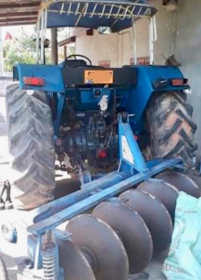 FORD 6640 - 2 เพลา สวยจัดพร้อมใช้งาน อุปกรณ์ครบพร้อม ใบดันหน้า ผานพรวน 6 ช่วงล่างแน่นเต็ม เอกสารทะเบียนเต็มพร้อมโอน ราคาต่อรองได้ครับ