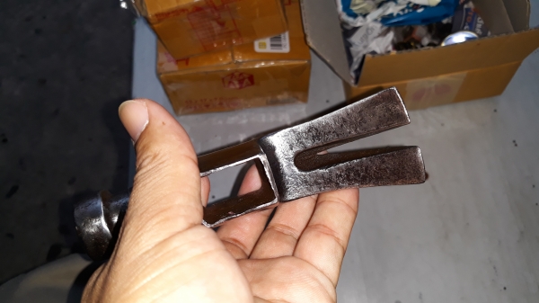 ขายหัวค้อนหงอน PLUMB MADE IN USA.ขนาดใหญ่มือสอง