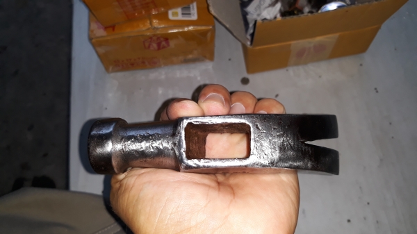 ขายหัวค้อนหงอน PLUMB MADE IN USA.ขนาดใหญ่มือสอง