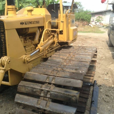 ขายแทรคเตอร์ KOMATSU.D20PL-5 ใบแทรคกว้าง 70 ราคา 180,000 ขายแทรคเตอร์ KOMATSU.D20PL-5 ใบแทรคกว้าง 70 ราคา 180,000
