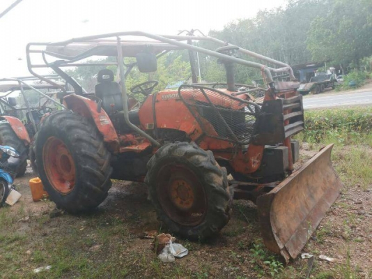 ขายรถไถ KUBOTA.M7040 ใบมีดเล่มทะเบียนราคา 280,000