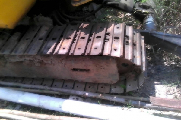 ขายKomatsu Pc30-7สภาพสวยพร้อมใช้ ติดต่อคุณอ๊อฟ พิจิตร 086-737-9991