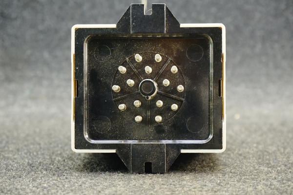 VOLTAGE SENSOR OMRON SDV-DH