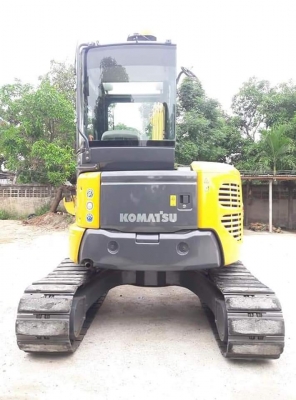 ขายจ้า..KOMATSU  PC40MR-2  เก่านอกแท้  สภาพสวย  เครื่องปั๊มแห้ง...พร้อมใช้..โทร 089-3818694  จ๊อย