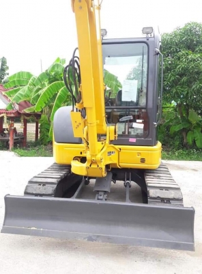 ขายจ้า..KOMATSU  PC40MR-2  เก่านอกแท้  สภาพสวย  เครื่องปั๊มแห้ง...พร้อมใช้..โทร 089-3818694  จ๊อย