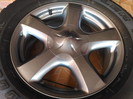 ล้อแม็ก Isuzu D-Max X-Series ขอบ 17(6/139) พร้อมยาง Bridgestone Dueler 840  255 65 17 ผลิตปี 12 ยางมีดอก วิ่งได้ ล้อสวยๆ  ขายถูก ยกชุด 4900.-NET *** ราคายกกลับนะคะ งดต่อ งดเทิร์น งดส่ง ตจว.ค่ะ ***