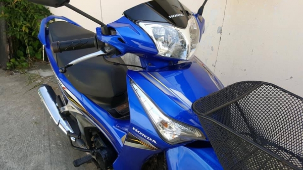 ขออนุญาตขาย HONDA WAVE 125-i NEW ตัว TOP สตาร์ทมือ ล้อแม็ก วิ่งน้อย 1X,XXX KM รถสวยพร้อมใช้งาน ฟรีค่
