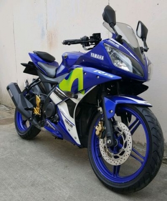 ขออนุญาตขาย YAMAHA R15 150 LIMITED EDITION รถเจ้าของคนเดียว ไมล์วิ่ง 9,XXX โล เครื่องดี ฟรีค่าโอน